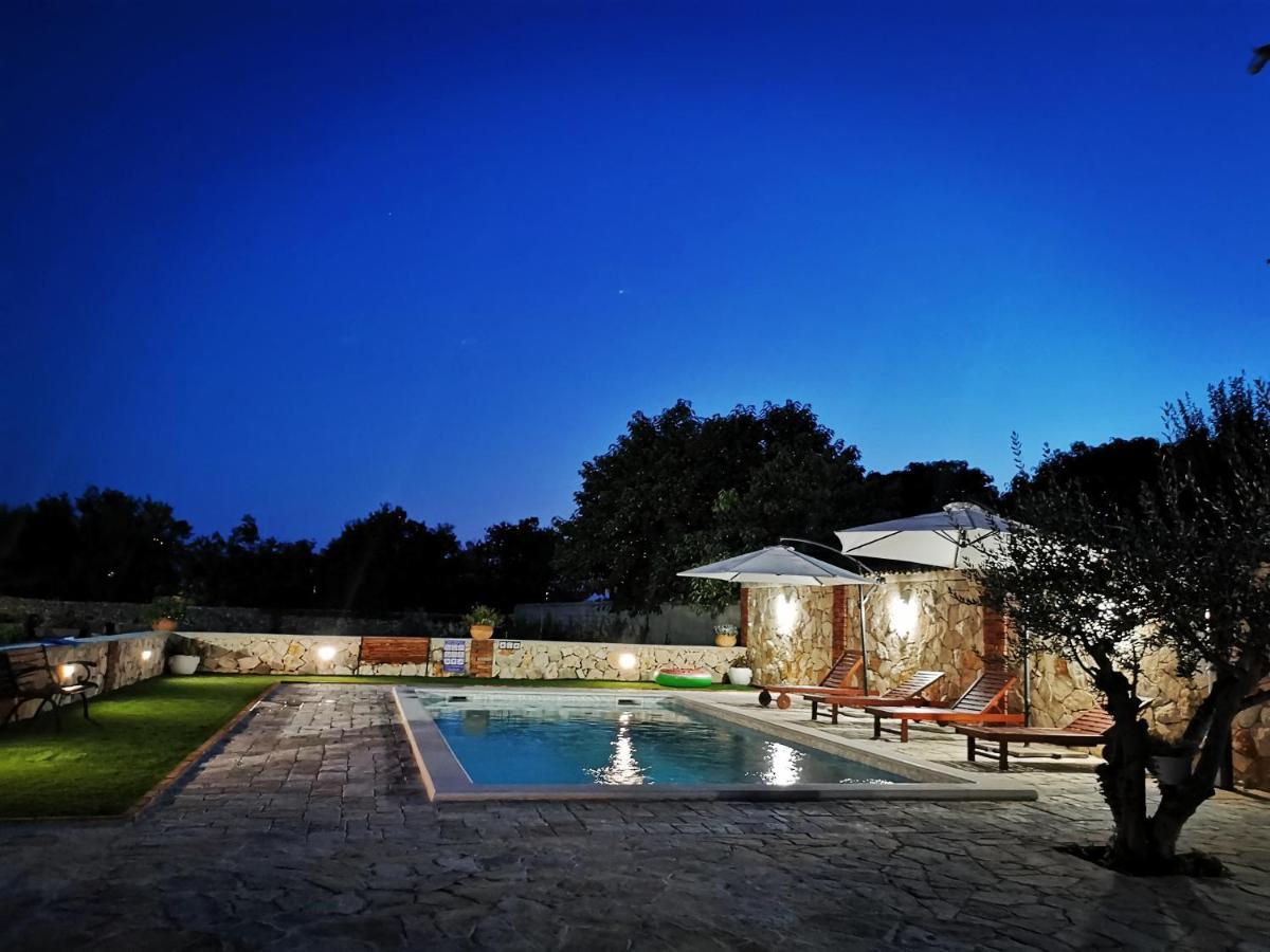 Holiday Home Iva With Pool Sukošan المظهر الخارجي الصورة
