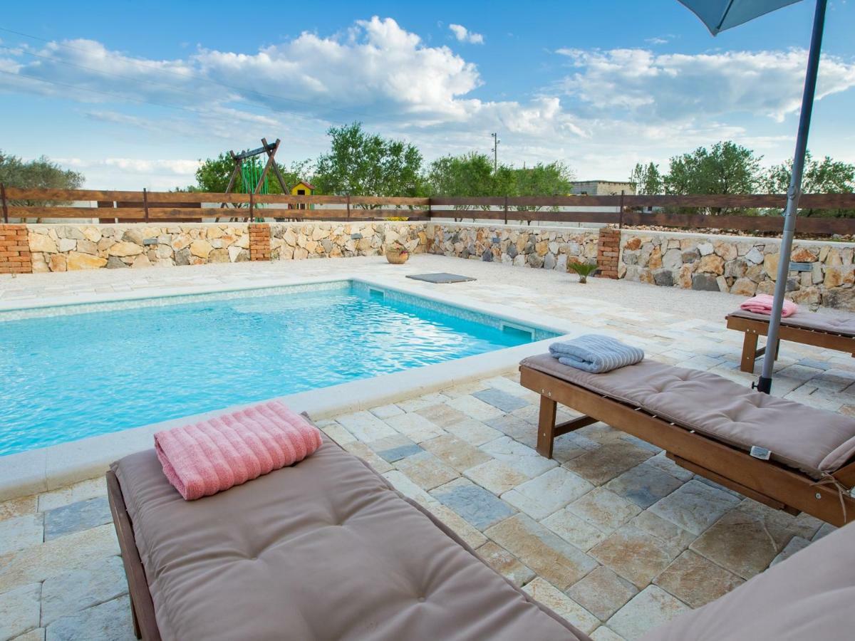 Holiday Home Iva With Pool Sukošan المظهر الخارجي الصورة
